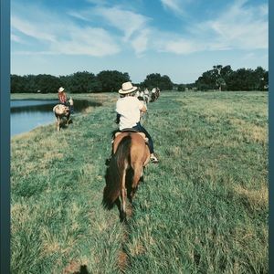 Meet your Posher, Casie